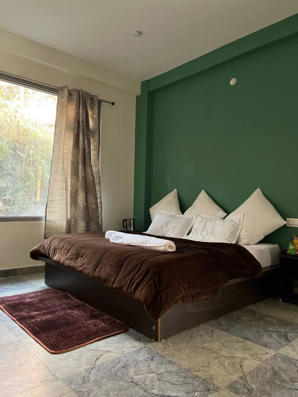 Hom House Of Mannmauji Riverside 卡索尔 外观 照片