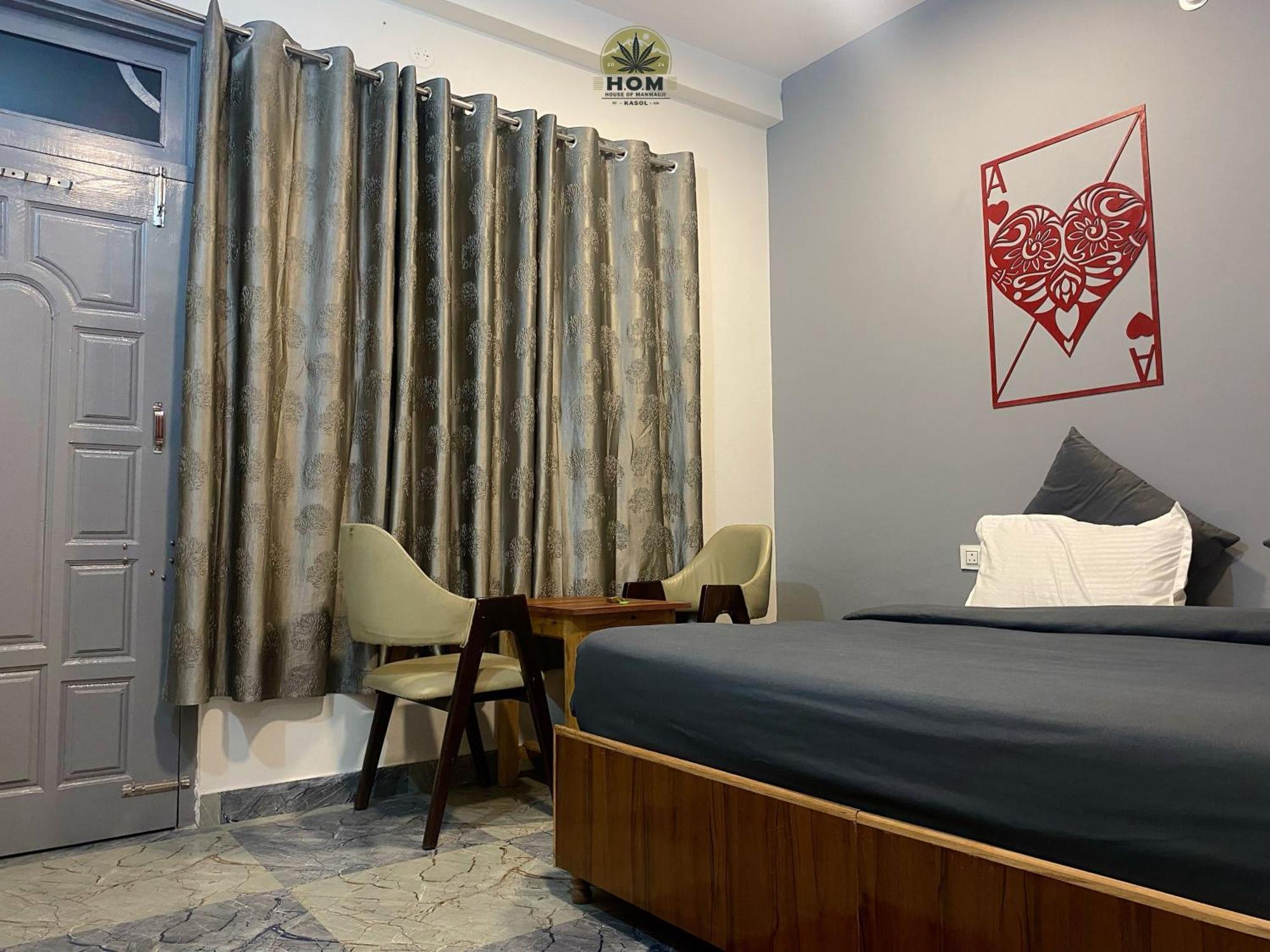 Hom House Of Mannmauji Riverside 卡索尔 外观 照片